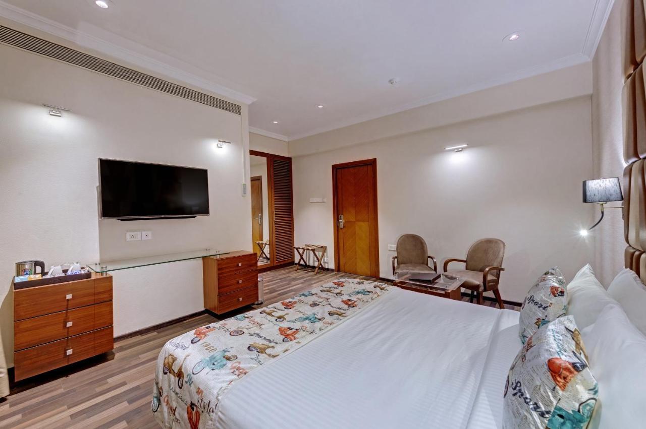 Adiva Residency Beacon, Grant Road, Mumbai Hotel Екстериор снимка