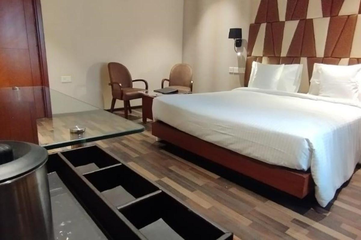 Adiva Residency Beacon, Grant Road, Mumbai Hotel Екстериор снимка